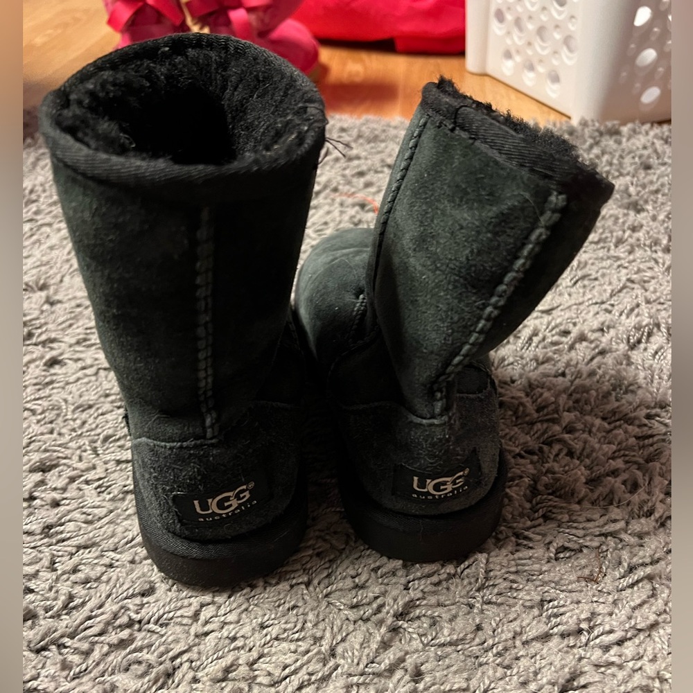 Black Size 2 Uggs